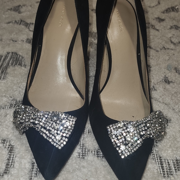 Ann Taylor Black Heels with Sparkling Bow - Picture 5 of 12
